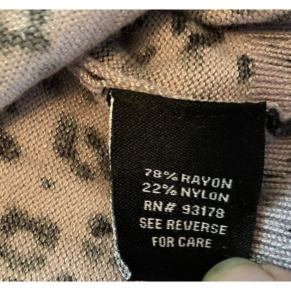 Premise Sweater Womens M Medium Lavender Snap Up Animal Print Spotted Cardigan - Picture 9 of 14